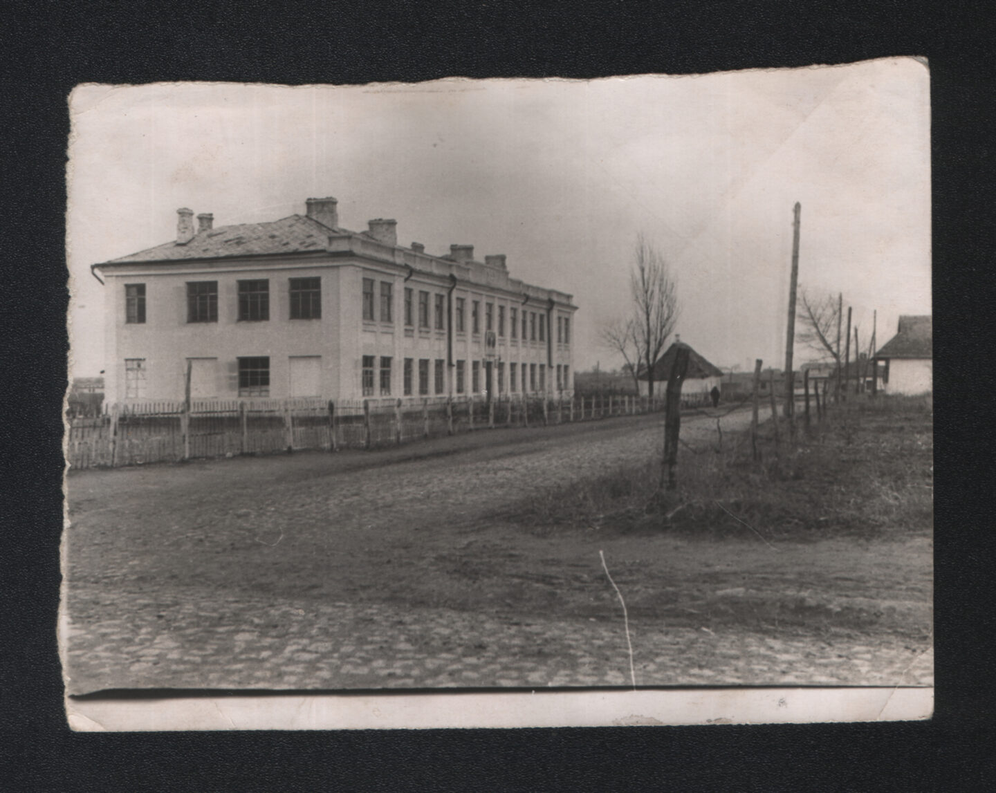<p>School No. 1 in Tulchyn, 1948 or possibly earlier.</p>