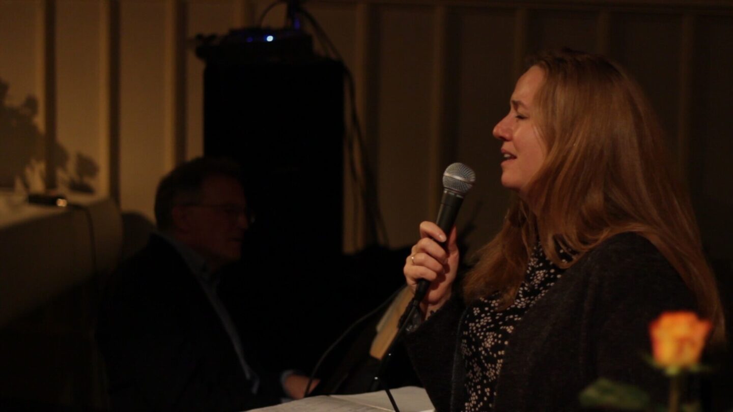 <p>English vocalist Stephanie Brickman sings “Unter dayne vayse shtern,” “Friling,” and “Vilne, shtot fun gayst un tmimes” at Literaturhaus in Copenhagen. All photos courtesy Jan Schwarz.</p>