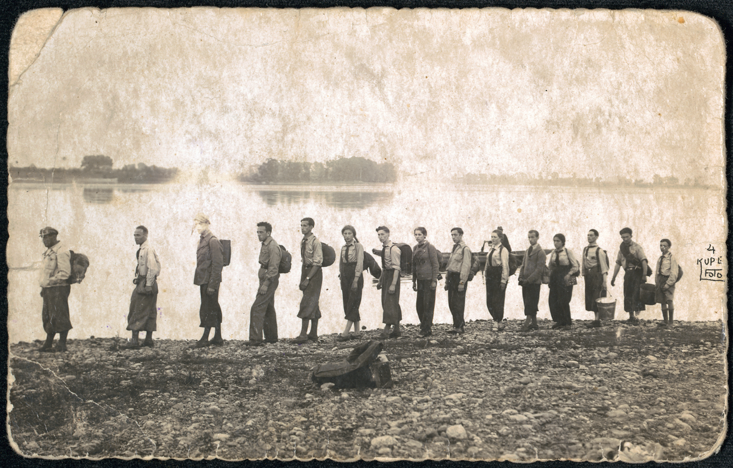<p>Members of the Warsaw branch of Tsukunft on a hike to a camp in Gąbin. Photograph courtesy of the YIVO Encyclopedia of Jews in Eastern Europe.</p>