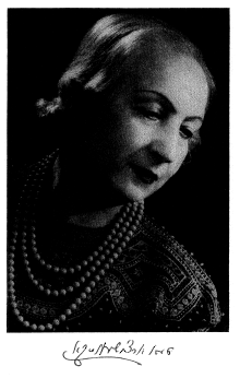 <p>Image of Arciszewska from the 1958 edition of <a href="https://www.yiddishbookcenter.org/collections/yiddish-books/spb-nybc205973/arciszewska-tea-miryaml-dramatisher-tsikl-in-fuftsn-bilder" target="_blank" rel="noreferrer noopener"><em>Miryeml: dramatisher tsikl in fuftsen bilder</em></a>. Image cour­tesy of the Yid­dish Book Cen­ter Steven Spiel­berg Dig­i­tal Yiddish Library.</p>