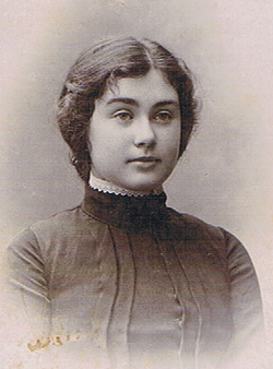 <p>Anna Margolin</p>