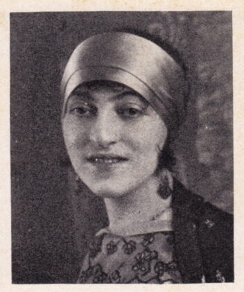<p>Malka Lee</p>