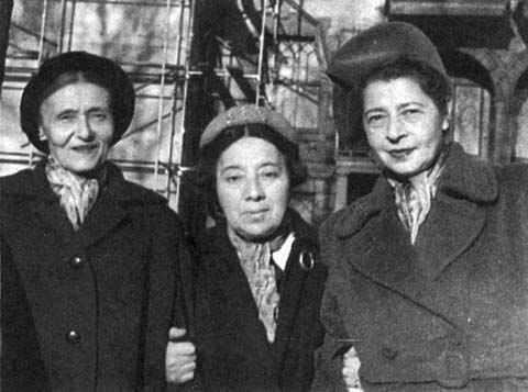 <p>Poets Kadia Molodowsky, Ida Maze, and Rokhl Korn, via jwa.org</p>