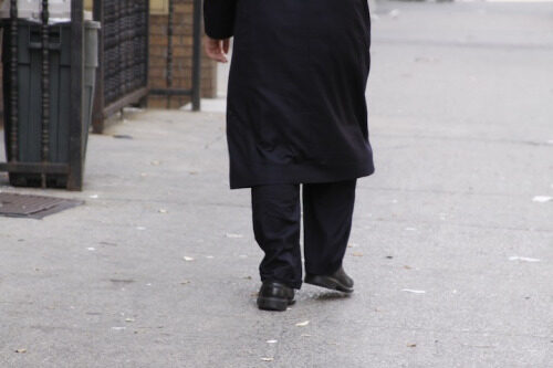 <p><em>Ale kluge geyn tsu fus, ale naronim forn in karetes.</em> The intelligent walk by foot, while the fools ride in carriages. Image via <a href="http://www.shulamitphotography.com/">Shulamit Seidler-Feller</a></p>