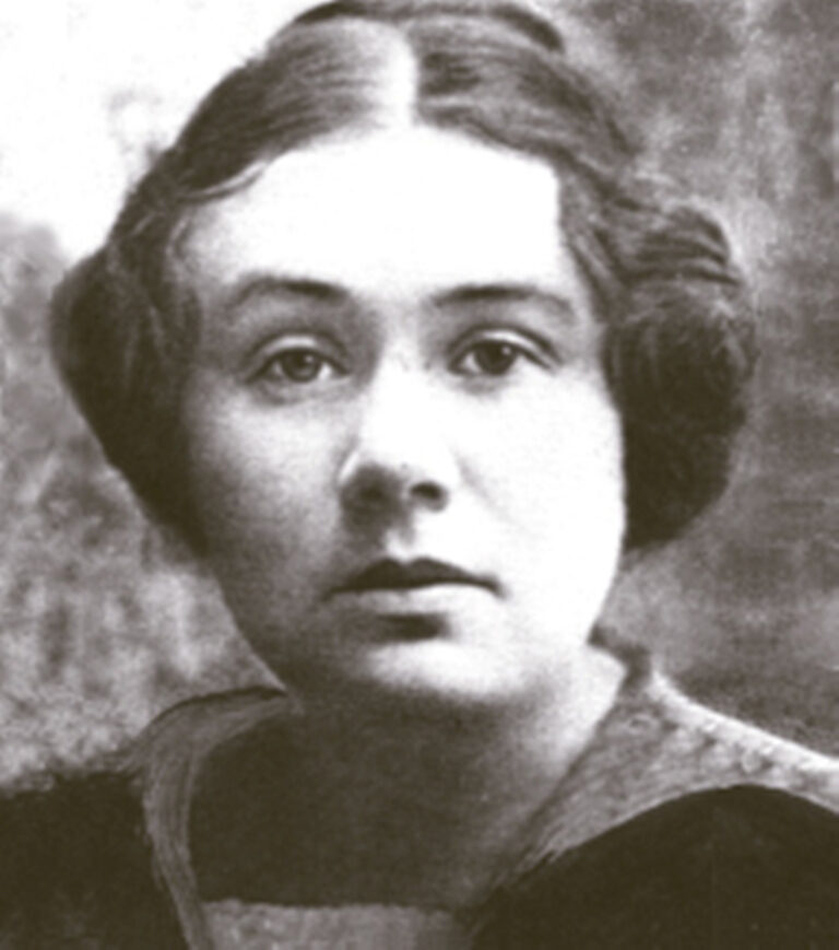 <p>Rosa Lebensboym, known by her pen name Anna Margolin. </p>